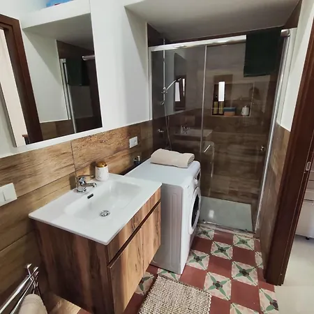 Palazzo Orangea 1 Piano *