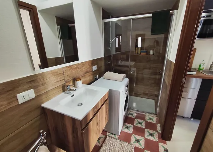 Palazzo Orangea 1 Piano *